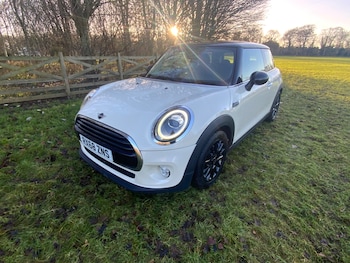 Used MINI Hatch 2018 for sale - 77022740: Photo