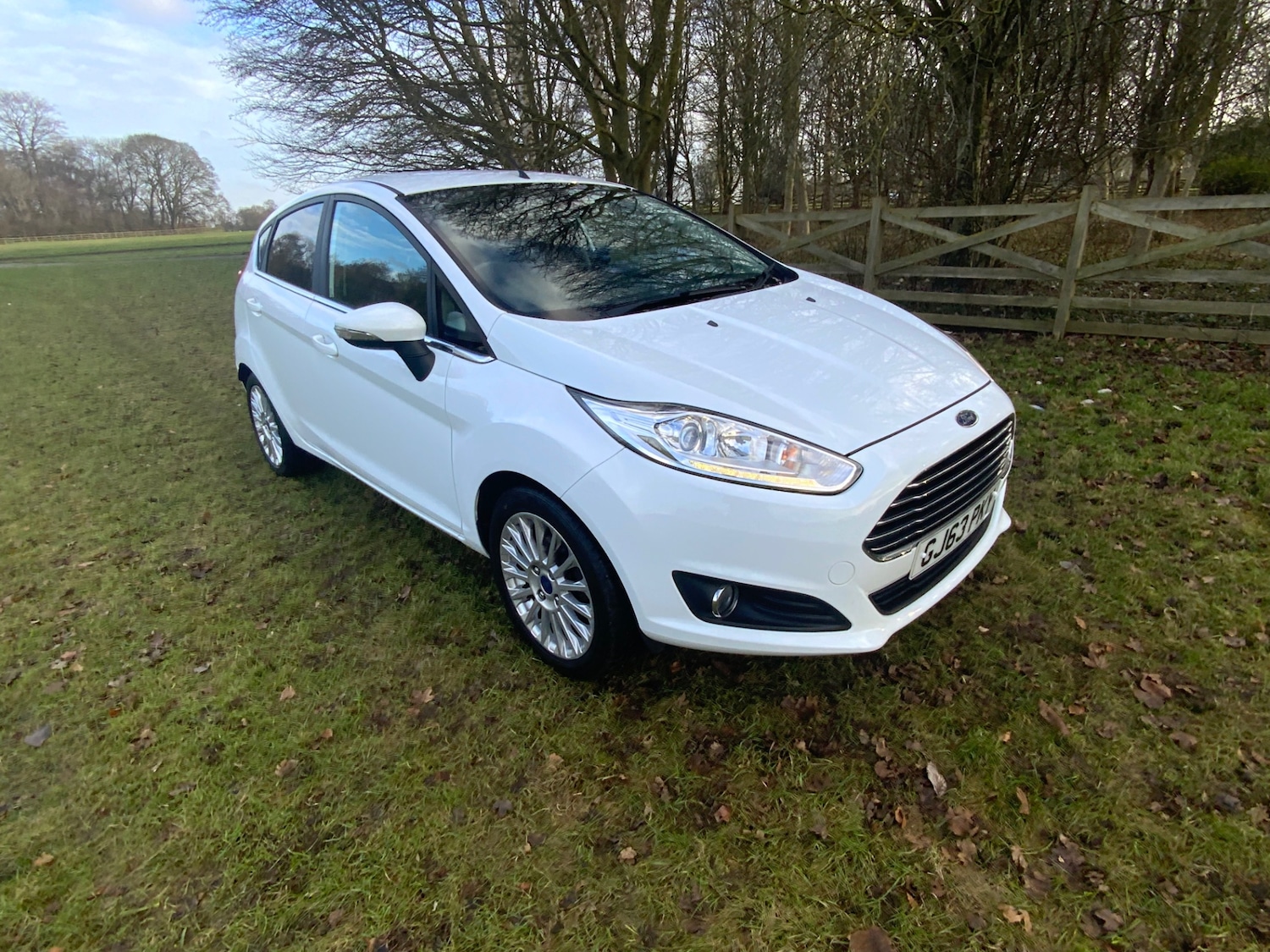 Used Ford Fiesta 2013 for sale - 77168713: Photo 2