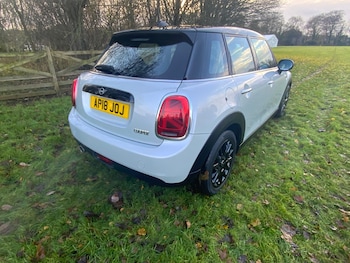 Used MINI Hatch 2018 for sale - 76815161: Photo