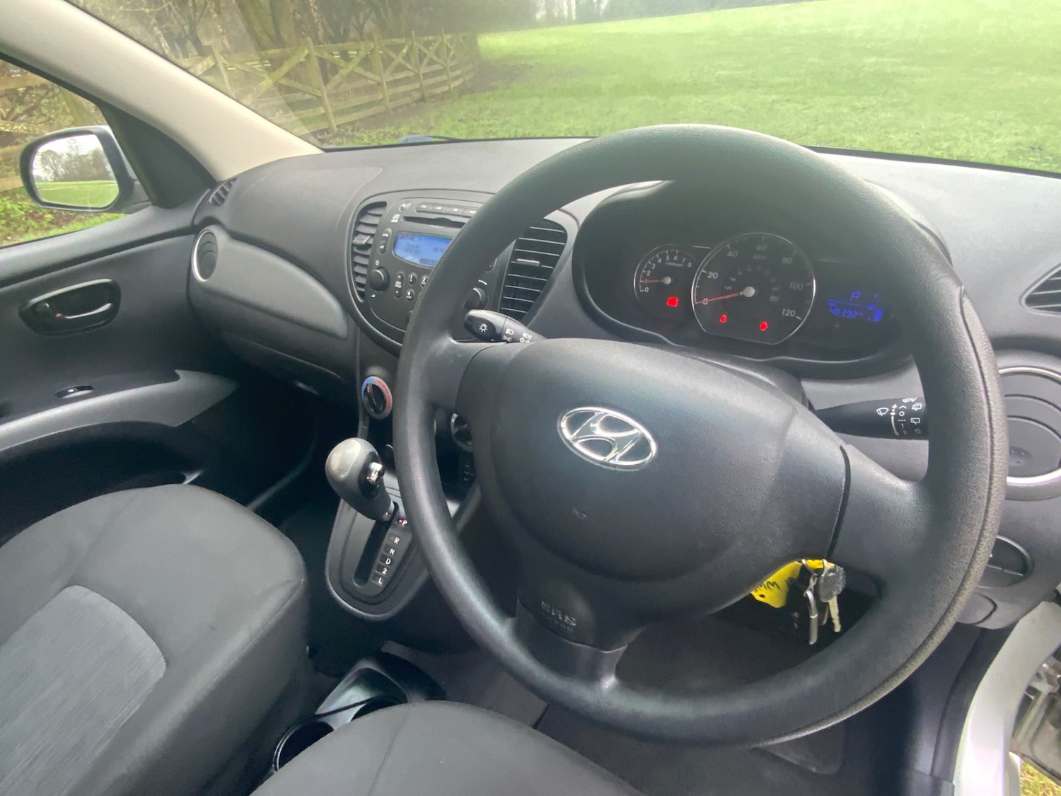 Used Hyundai i10 2011 for sale - 77687792: Photo 17