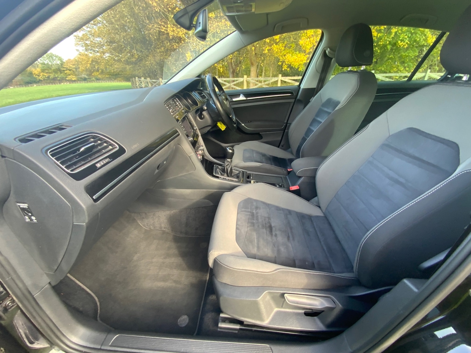 Used Volkswagen Golf 2015 for sale - 76331988: Photo 11