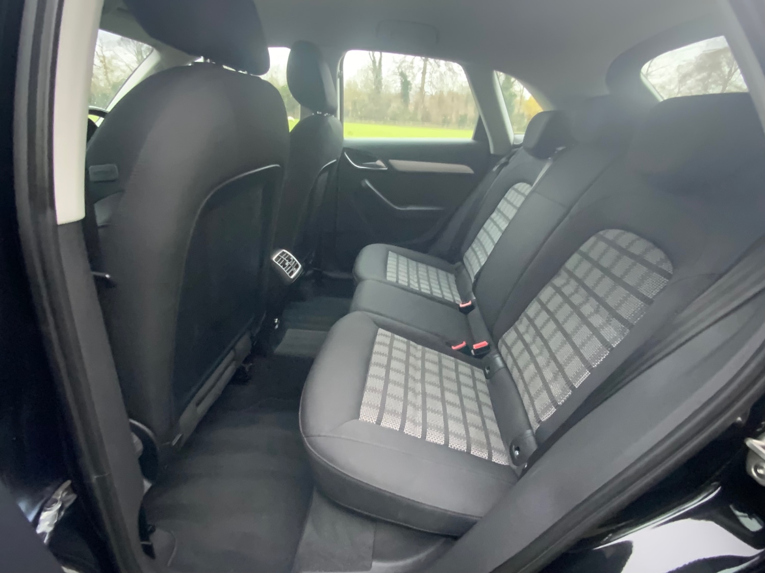 Used Audi Q3 2016 for sale - 76904427: Photo 13