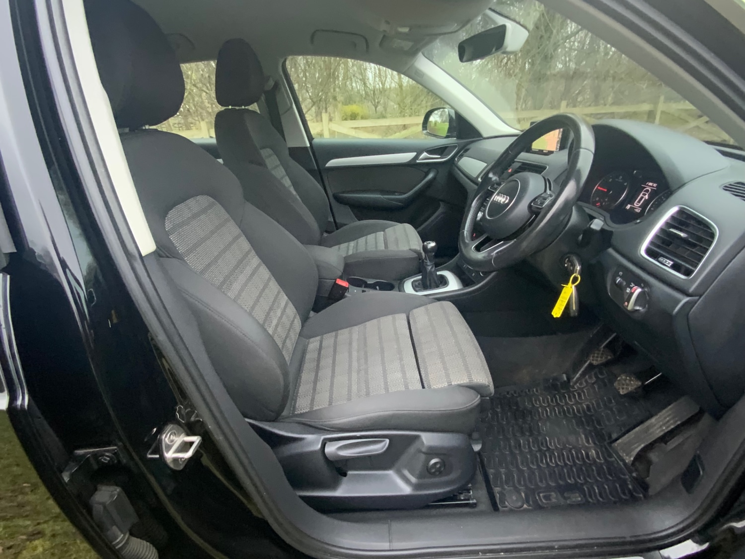 Used Audi Q3 2016 for sale - 76904427: Photo 9