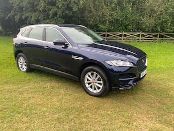 Used Jaguar F-Pace 2017 for sale - 79004255: Photo