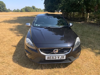 Used Volvo V40 2013 for sale - 79218034: Photo