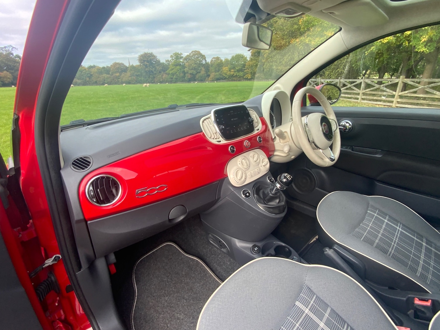 Used Fiat 500 2017 for sale - 76220341: Photo 11