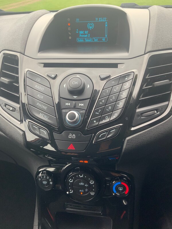 Used Ford Fiesta 2015 for sale - 76196155: Photo 13