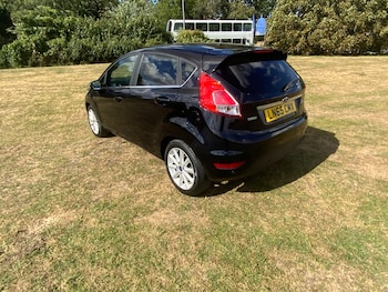 Used Ford Fiesta 2015 for sale - 75691811: Photo