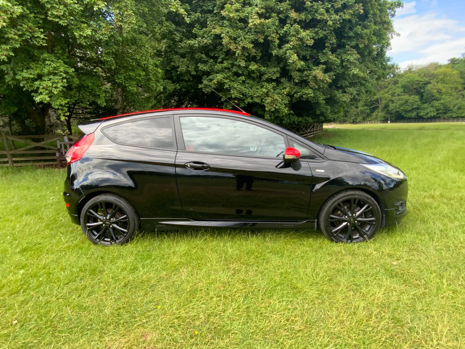 Used Ford Fiesta 2017 for sale - 77758858: Photo 9
