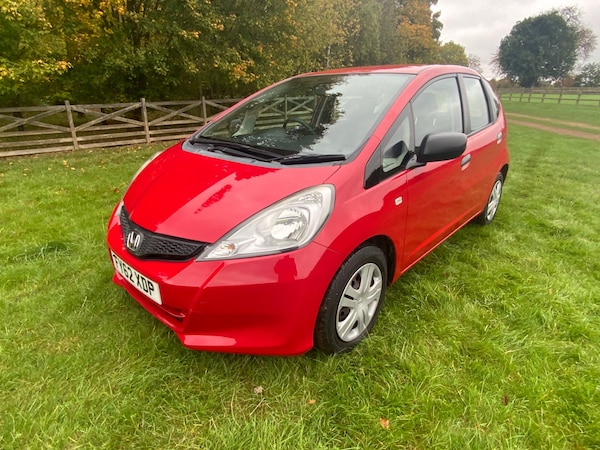 Used Honda Jazz 2012 for sale - 76253475: Photo 2