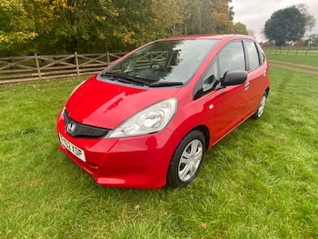 Used Honda Jazz 2012 for sale - 76253475: Photo 2