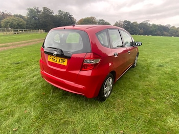Used Honda Jazz 2012 for sale - 76253475: Photo 4