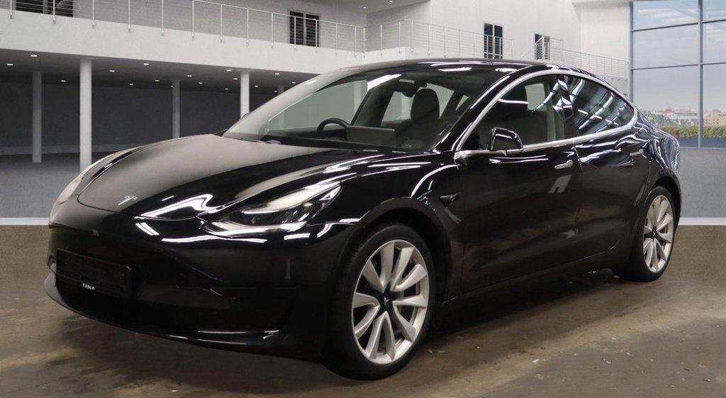 Used Tesla Model 3 2020 for sale - 76396074: Photo 2