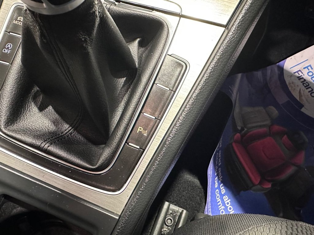 Used Volkswagen Golf 2014 for sale - 77133073: Photo 34