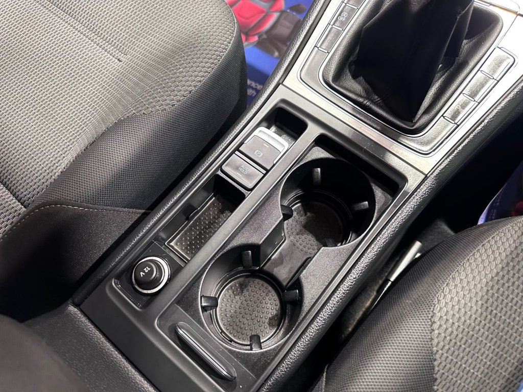 Used Volkswagen Golf 2014 for sale - 77133073: Photo 35