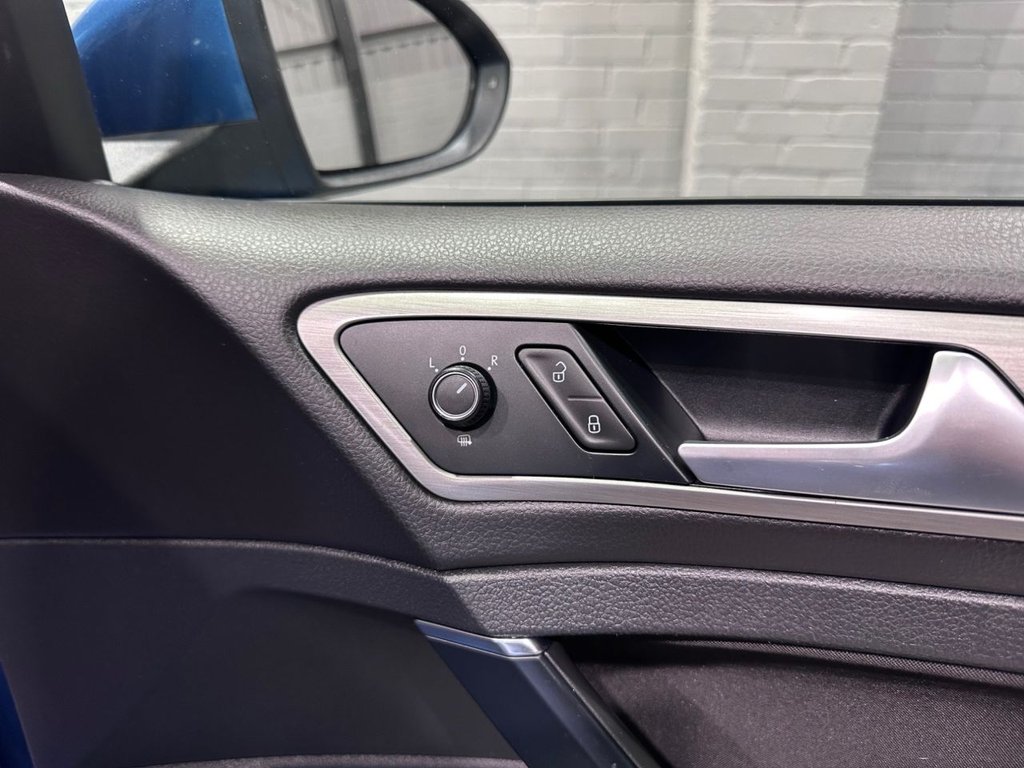 Used Volkswagen Golf 2014 for sale - 77133073: Photo 40