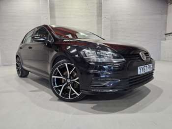 Used Volkswagen Golf 2017 for sale - 74494300: Photo