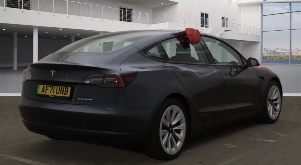 Used Tesla Model 3 2021 for sale - 76396149: Photo 4