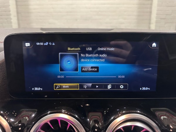 Used Mercedes-Benz EQA 2021 for sale - 76313240: Photo 30