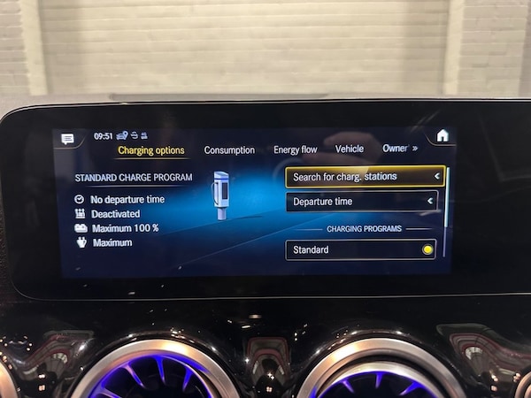 Used Mercedes-Benz EQA 2021 for sale - 76313240: Photo 40