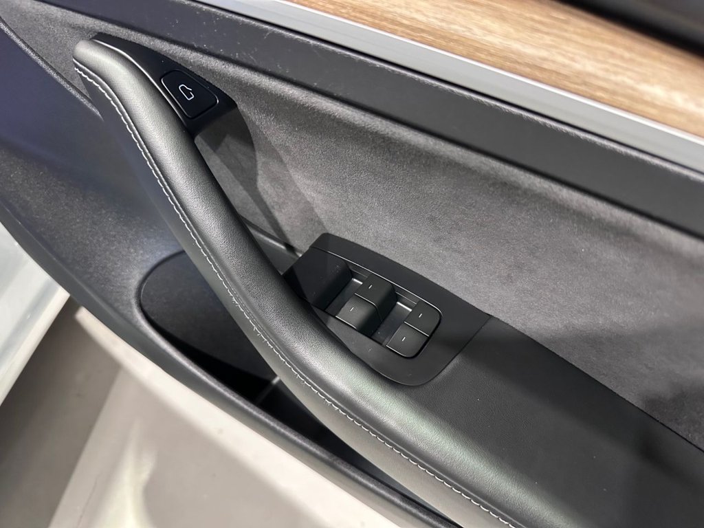 Used Tesla Model 3 2021 for sale - 76396063: Photo 38