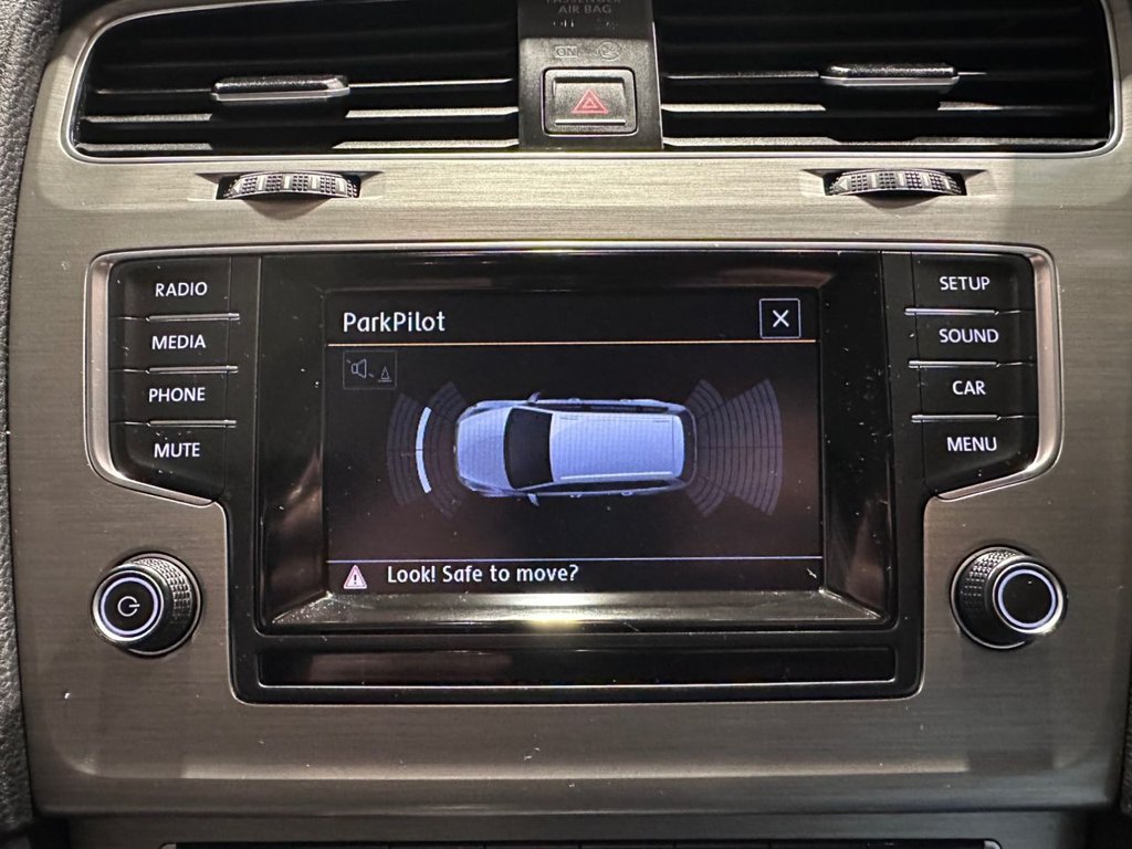 Used Volkswagen Golf 2014 for sale - 76496700: Photo 23