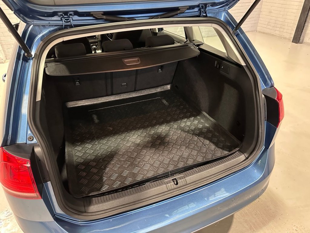 Used Volkswagen Golf 2014 for sale - 76496700: Photo 46