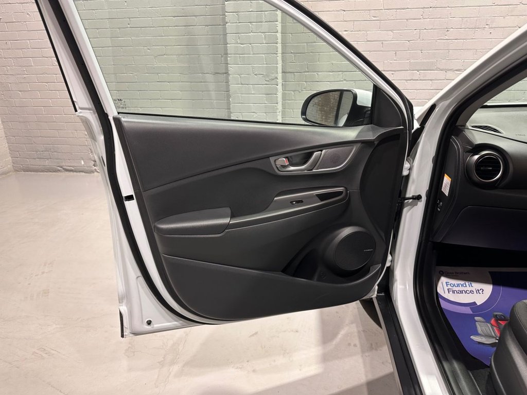 Used Hyundai KONA 2021 for sale - 76642648: Photo 43