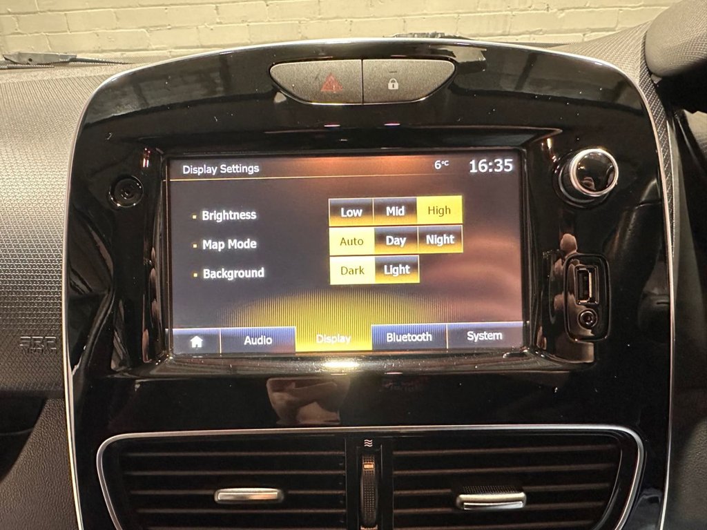 Used Renault Clio 2016 for sale - 77422521: Photo 29