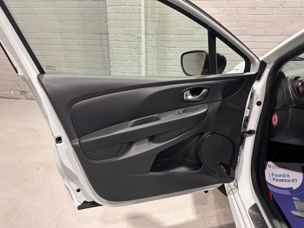 Used Renault Clio 2016 for sale - 77422521: Photo 37