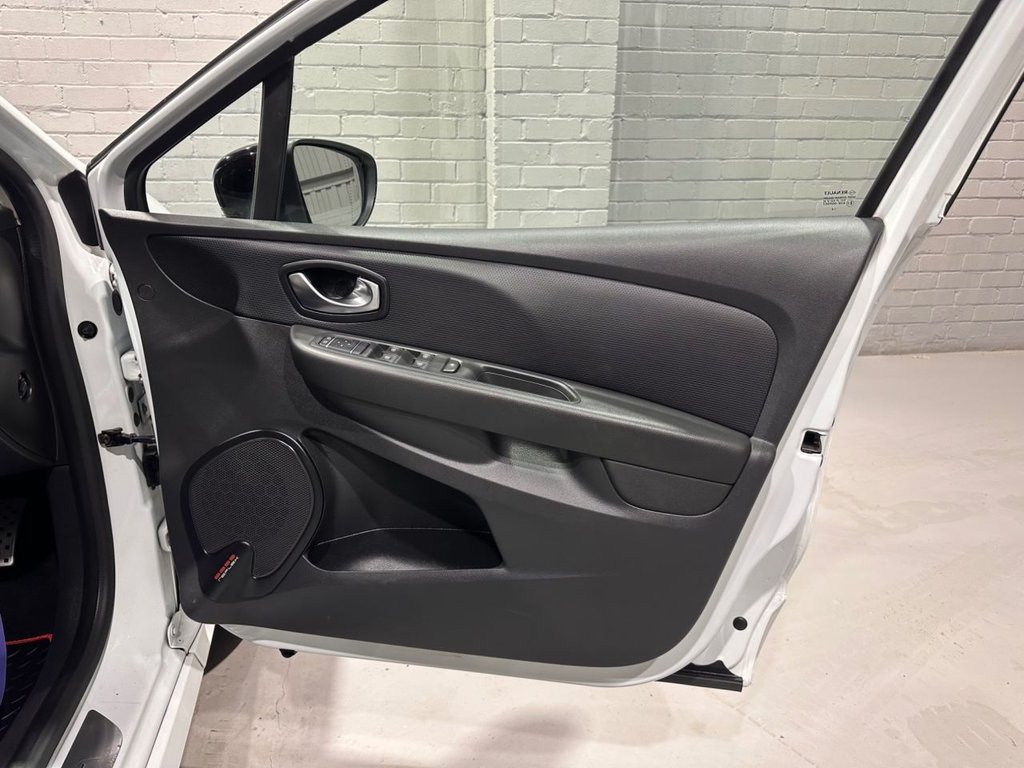 Used Renault Clio 2016 for sale - 77422521: Photo 38