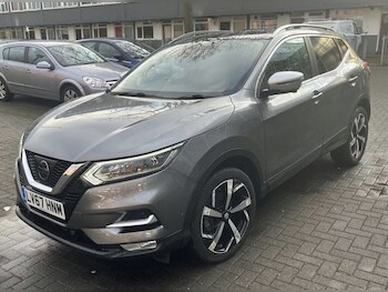 Used Nissan Qashqai 2017 for sale - 77850199: Photo