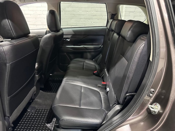 Used Mitsubishi Outlander 2018 for sale - 76202576: Photo 15