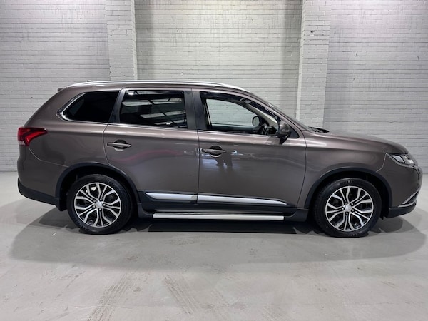 Used Mitsubishi Outlander 2018 for sale - 76202576: Photo 5