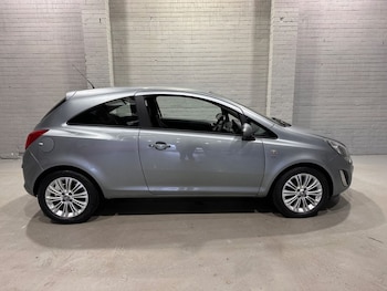 Used Vauxhall Corsa 2013 for sale - 77636672: Photo