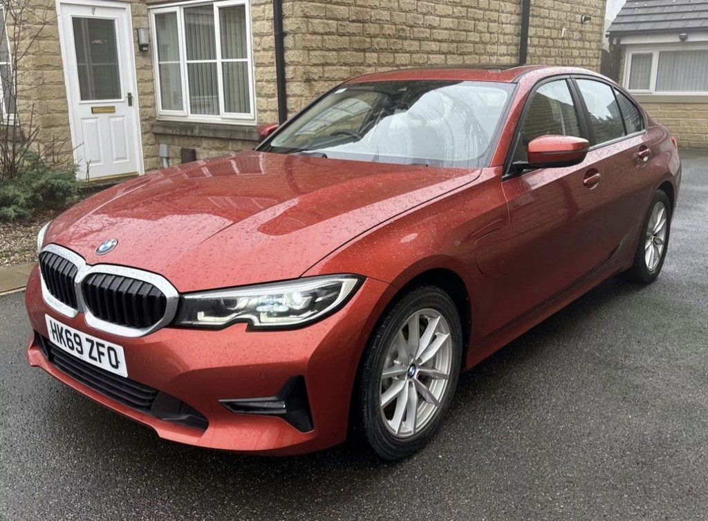 Used BMW 3 Series 2019 for sale - 77547436: Photo 2