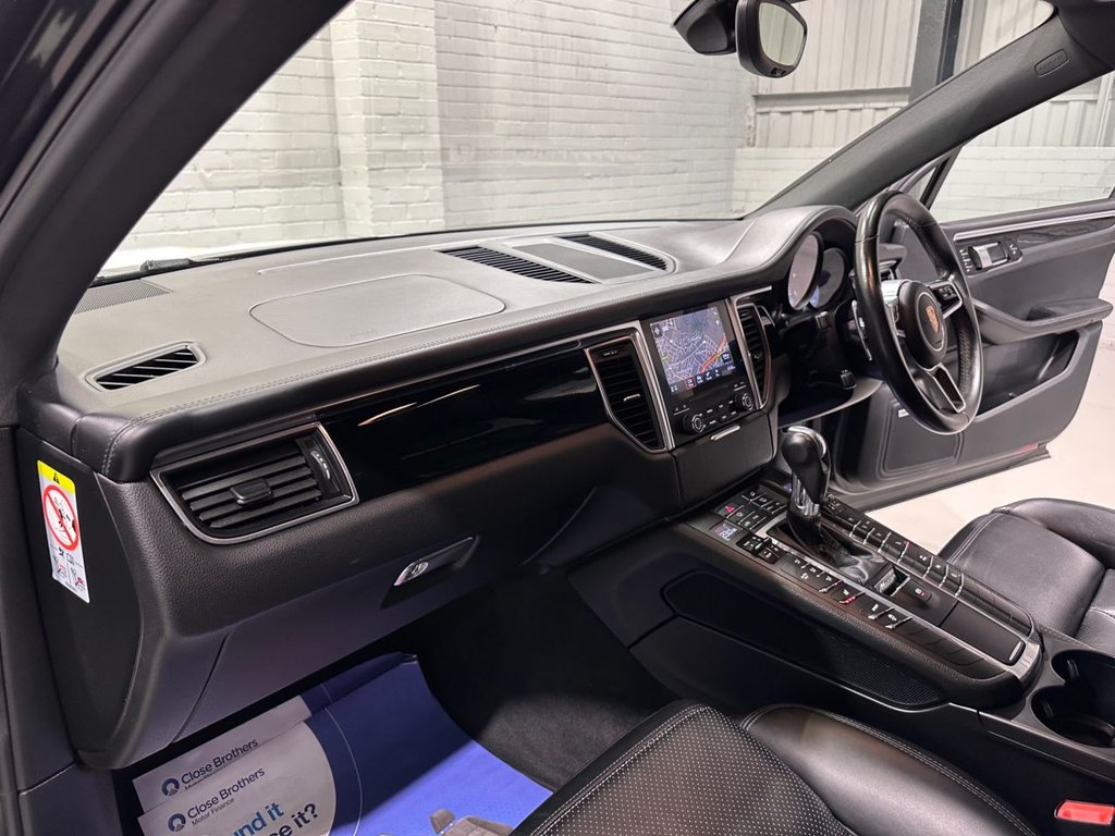 Used Porsche Macan 2017 for sale - 76105911: Photo 13