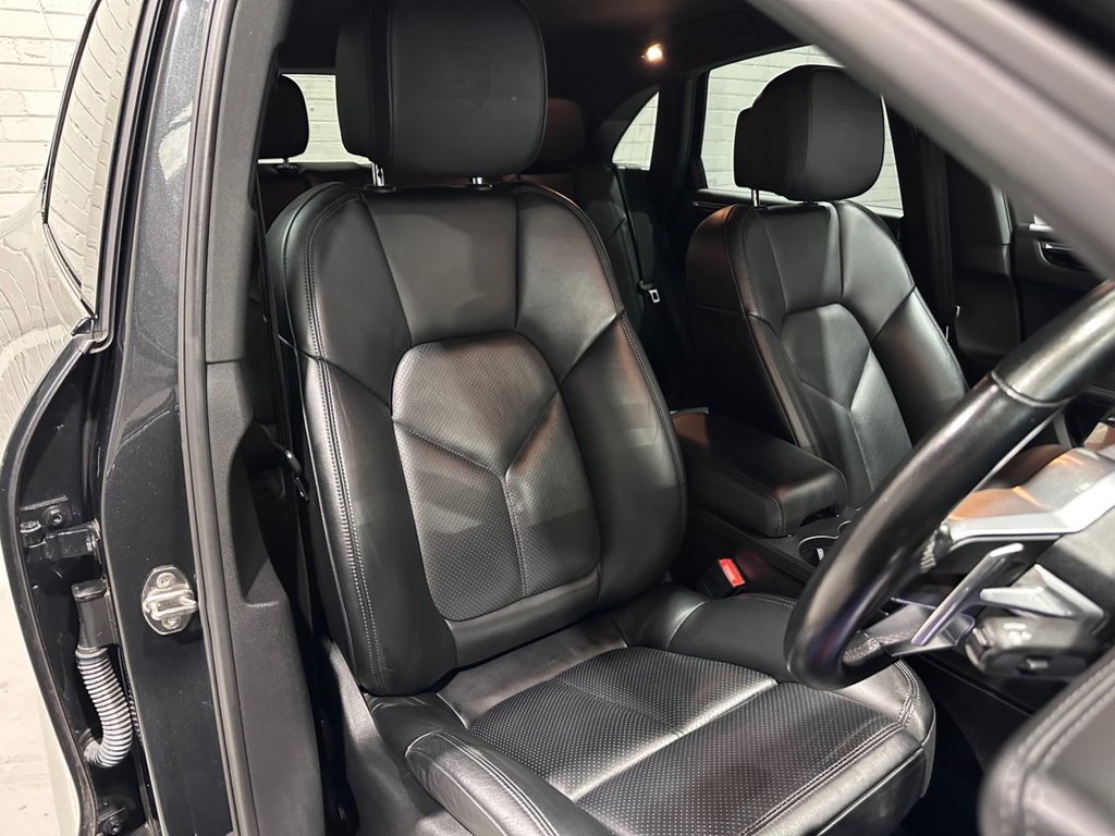 Used Porsche Macan 2017 for sale - 76105911: Photo 16