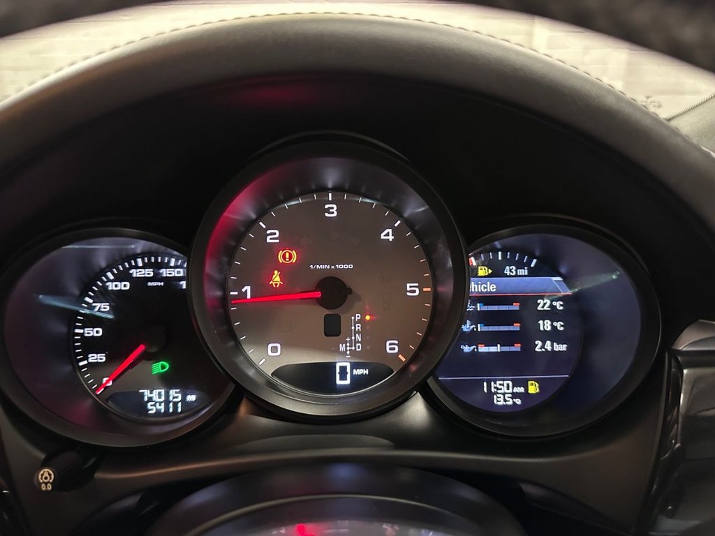 Used Porsche Macan 2017 for sale - 76105911: Photo 25