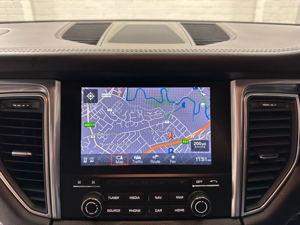 Used Porsche Macan 2017 for sale - 76105911: Photo 28