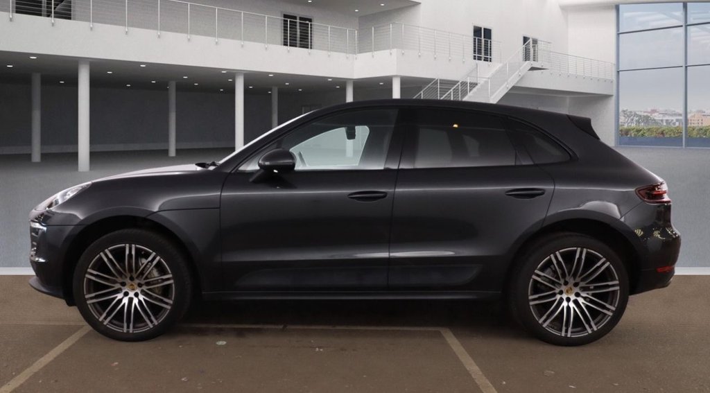 Used Porsche Macan 2017 for sale - 76105911: Photo 3