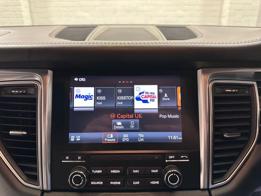 Used Porsche Macan 2017 for sale - 76105911: Photo 30