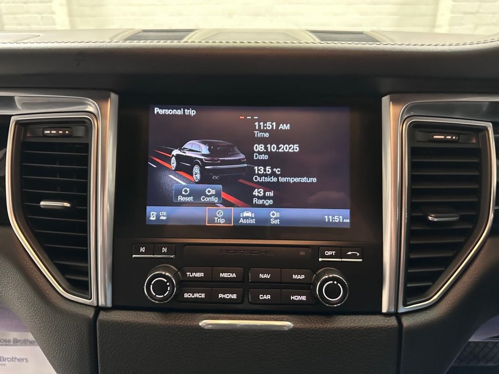 Used Porsche Macan 2017 for sale - 76105911: Photo 34