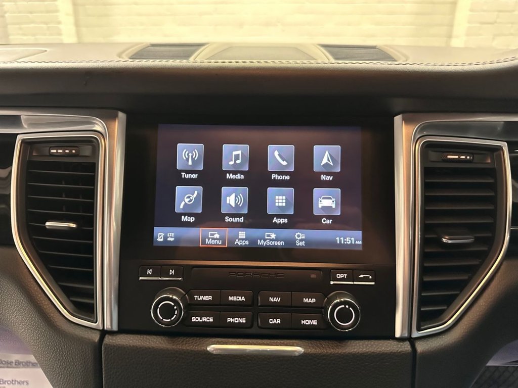 Used Porsche Macan 2017 for sale - 76105911: Photo 37