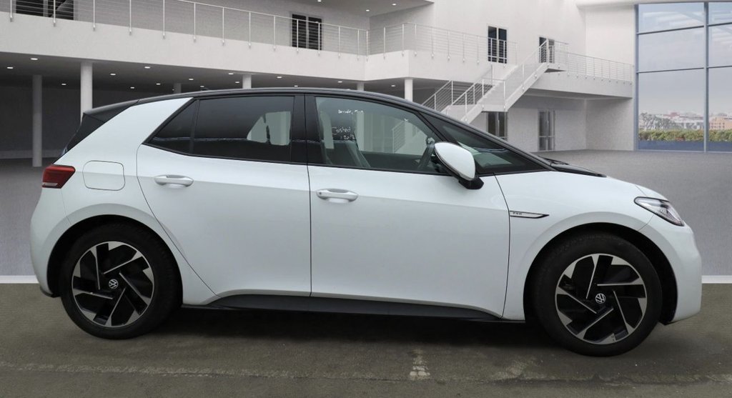 Used Volkswagen ID.3 2022 for sale - 77667309: Photo 4