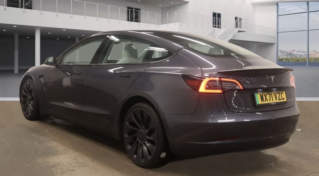 Used Tesla Model 3 2021 for sale - 76396067: Photo 3