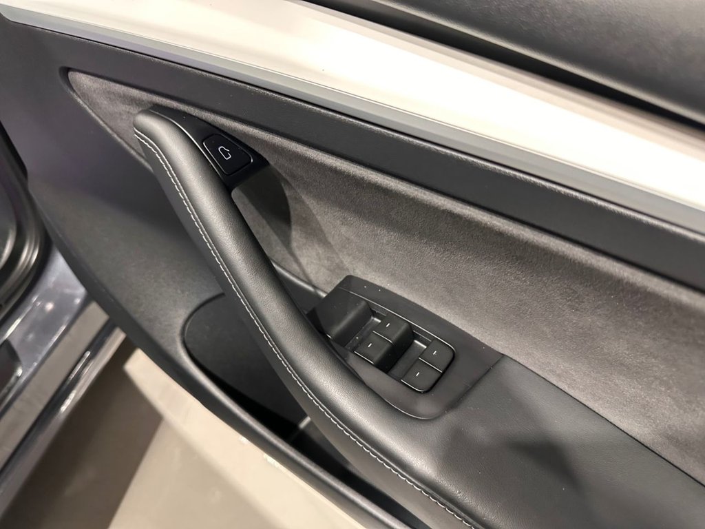 Used Tesla Model 3 2021 for sale - 76396067: Photo 38