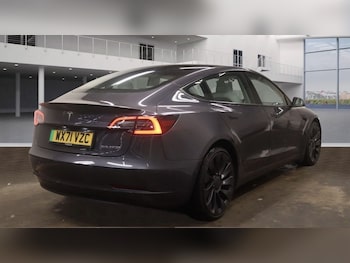 Used Tesla Model 3 2021 for sale - 76396067: Photo