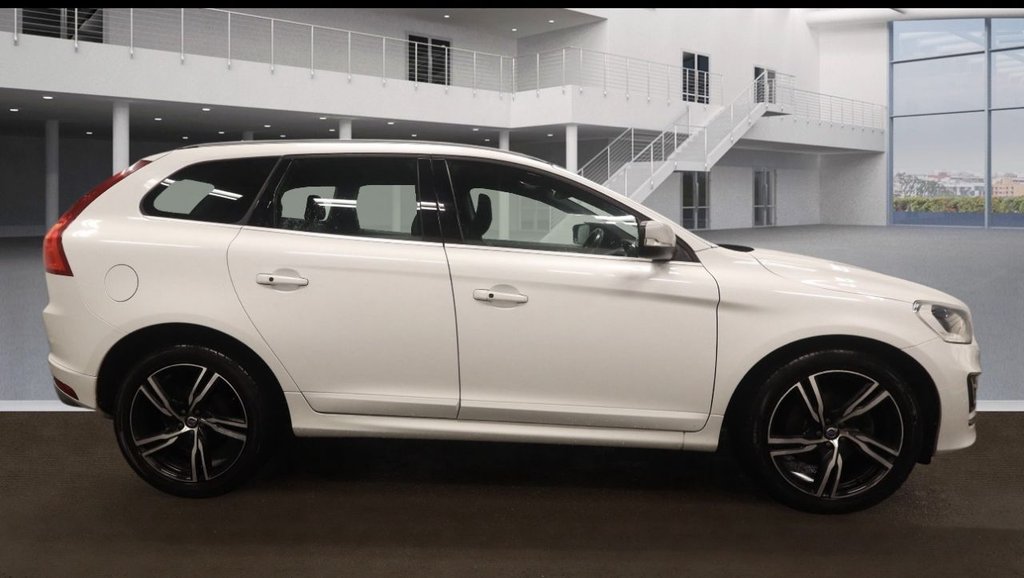 Used Volvo XC60 2017 for sale - 77288461: Photo 4