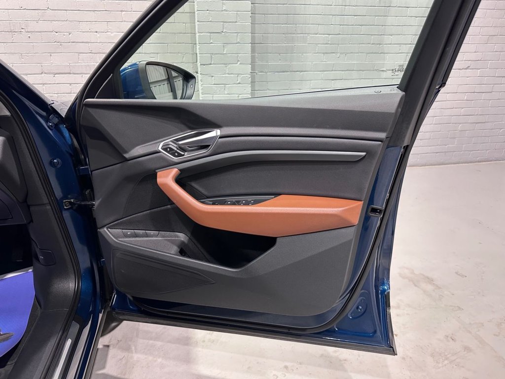 Used Audi e-tron 2021 for sale - 76367888: Photo 44